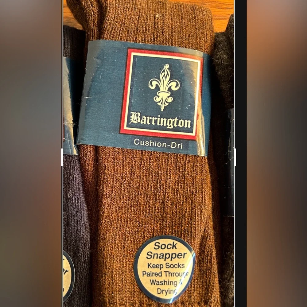 NWT two (2) VINTAGE SEARS BARRINGTON SOCKS with sock keeper snaps